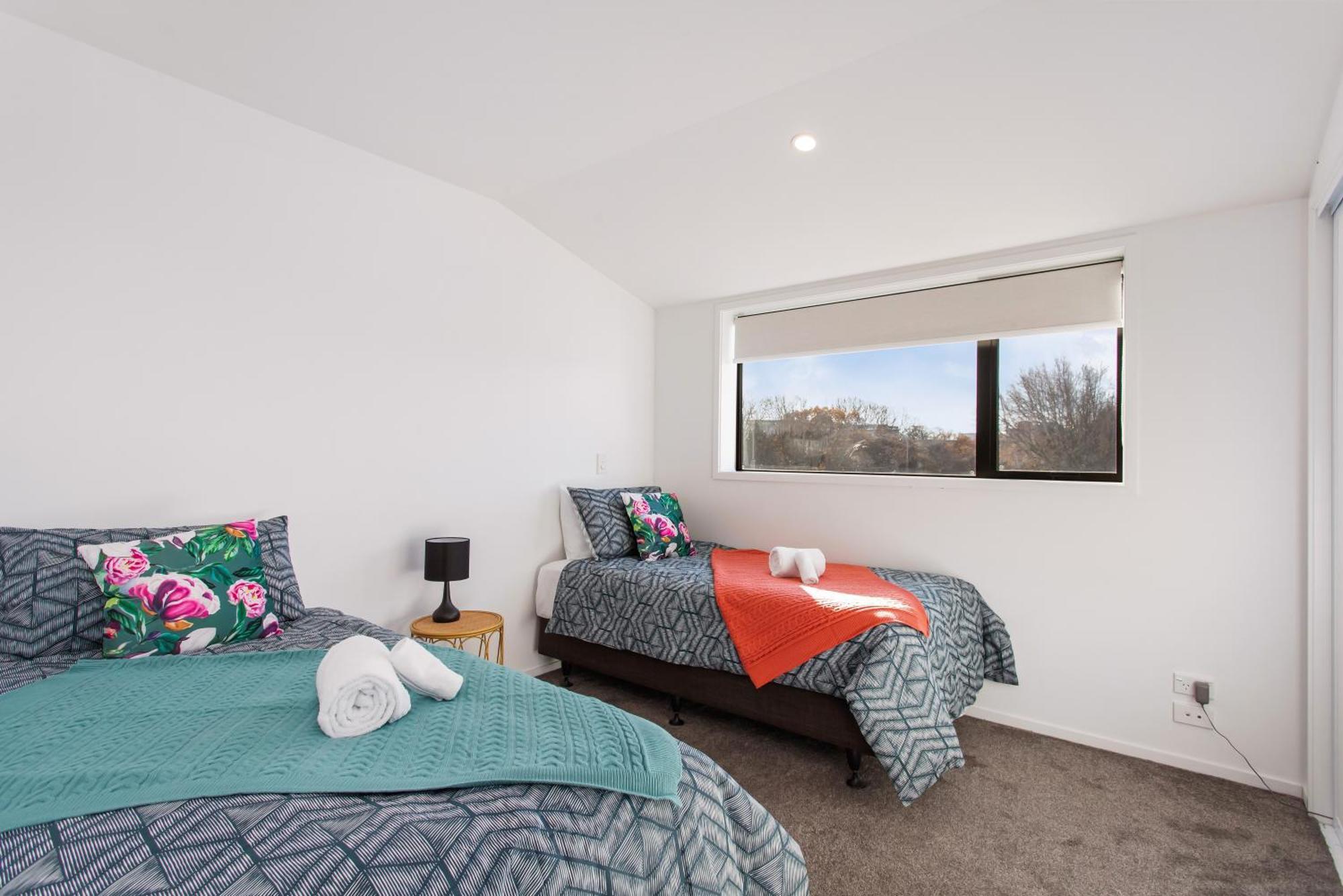 Penthouse Apartment Scenic Views-Spacious 2Br Christchurch Exterior photo